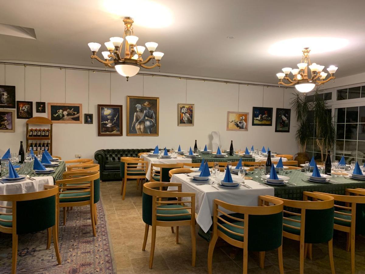 Antik Hotel Sofia Litomyšl المظهر الخارجي الصورة